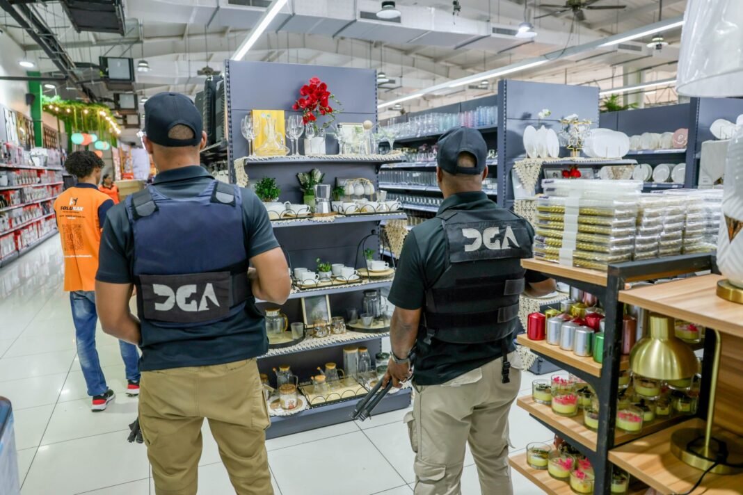 Aduanas interviene comercios asiáticos en La Romana y SDE por irregularidades