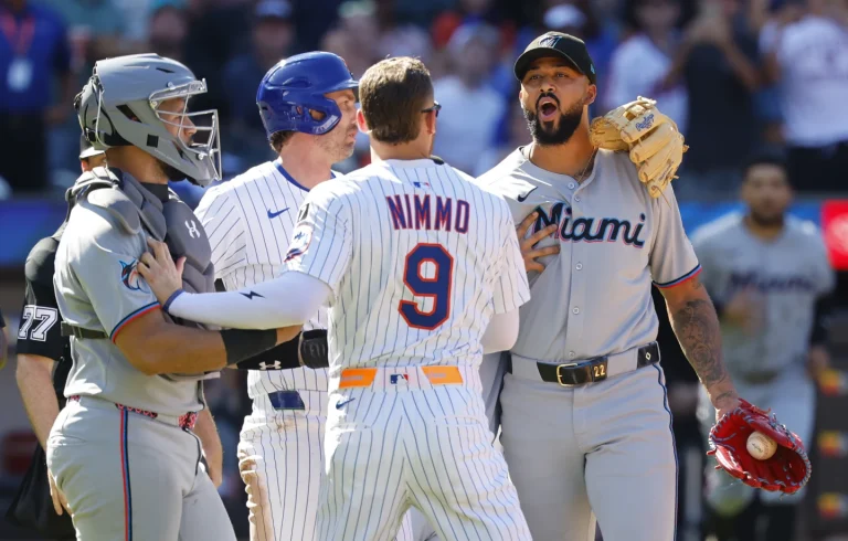 Alcántara domina, Ramírez, HR y Marlins vencen a Mets. White Sox frenan a Yankees