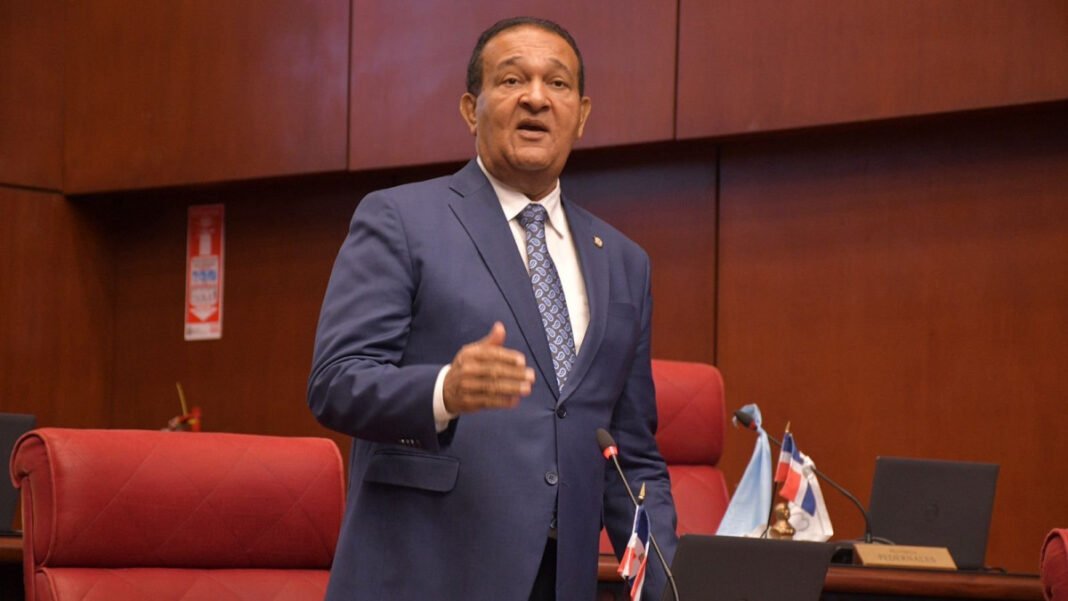 Antonio Marte denuncia alza abusiva en seguros vehiculares y exige comparecencia del superintendente