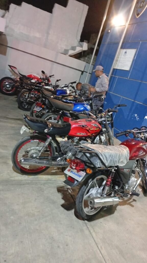 Autoridades policiales intensifican operativos preventivos y focalizados en Sabana Perdida, SDN