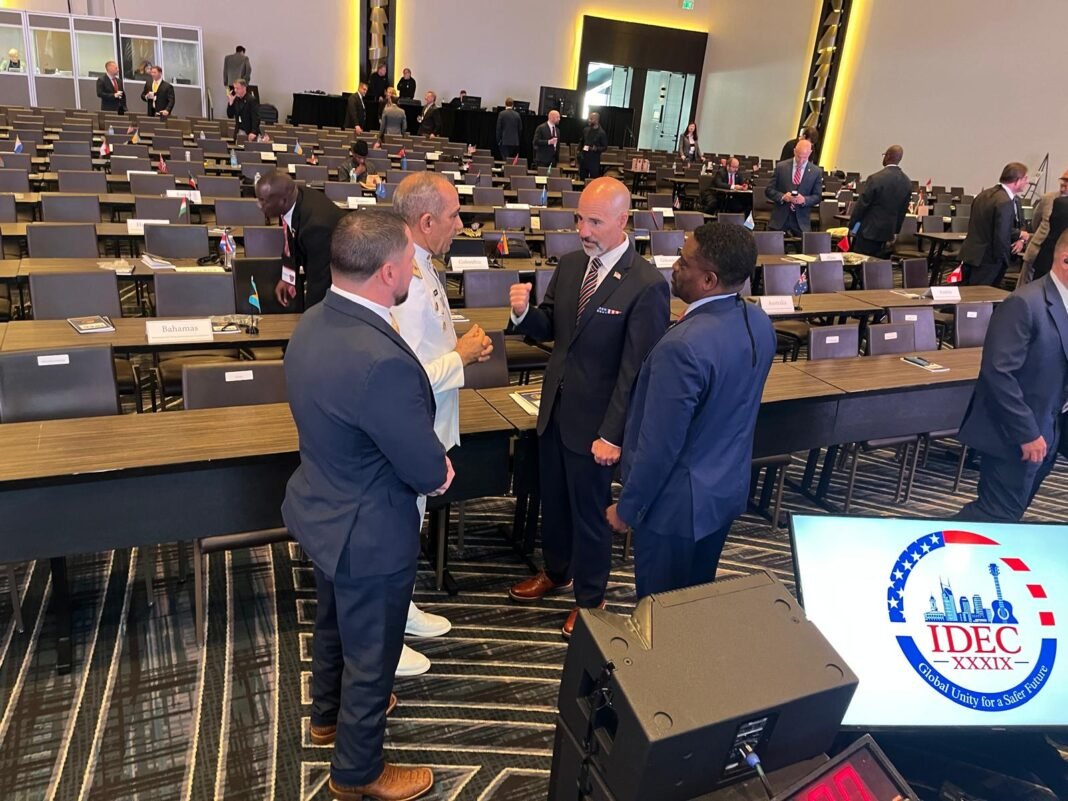 DEA y DNCD acuerdan ampliar intercambio de información y operaciones contra el tráfico de drogas en el Caribe