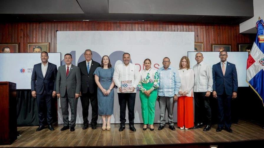 Defensor del Pueblo presenta libro sobre la Ruta de los Derechos
