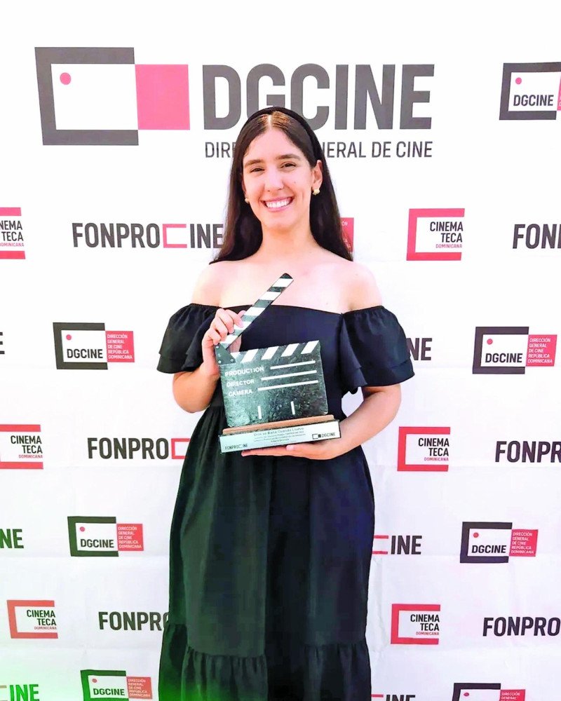 “Dios se baña cuando llueve” y la dominicana Roberta Seravalle tiene la llave de esta historia