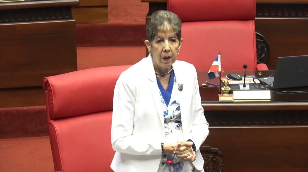 Ginette Bournigal exige explicaciones por caso Edward Ramírez y llama a la reflexión en el Congreso