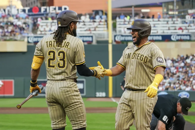 Laureano y Adames dieron HR. Duval salvó. Padres, Yankees, D-Backs y Orioles ganaron