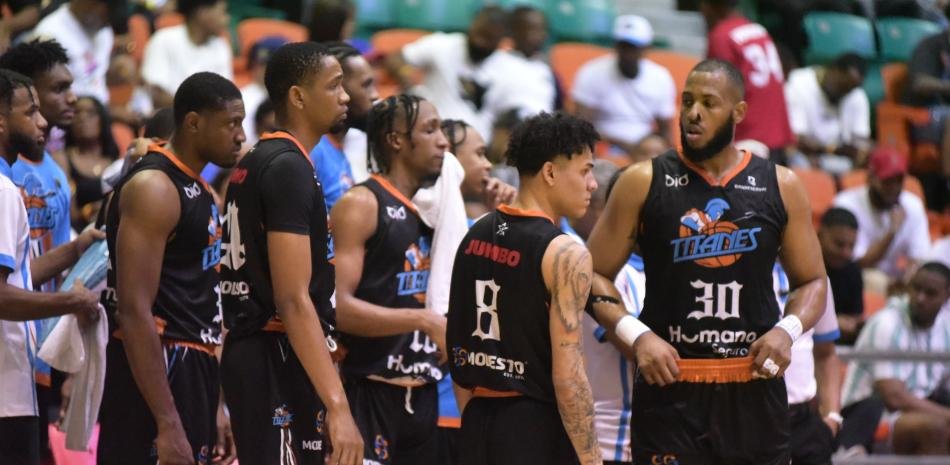 Los Titanes buscan este miércoles barrer a los Metros en la final de la LNB