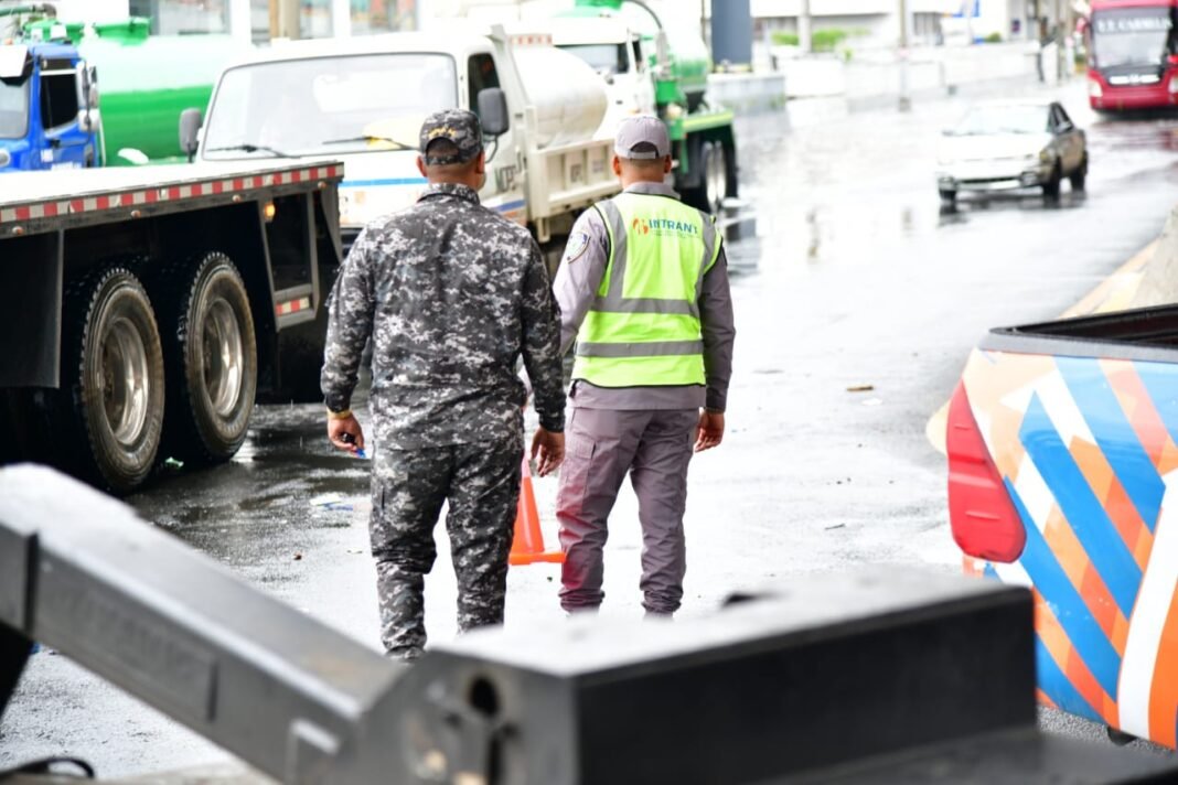 Parquearse mal costará al propietario RD$5,000 con riesgo de que su vehículo sea subastado