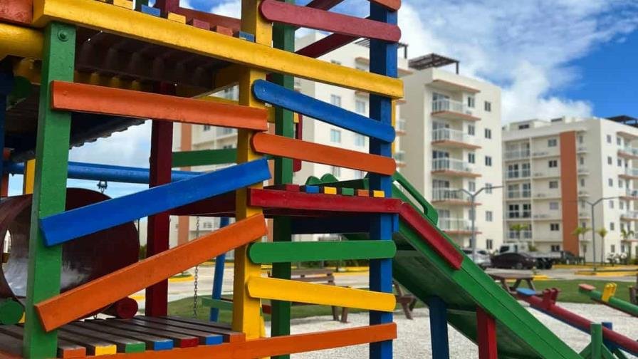 ¿Qué hará la Alcaldía del DN con las botellitas entregadas en Plásticos por Útiles Escolares?