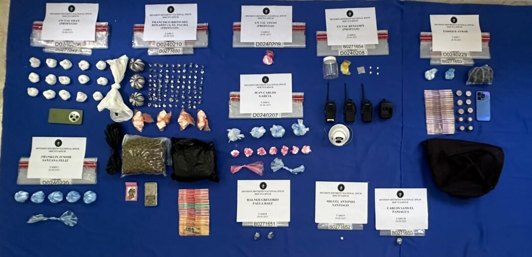 Refuerzan ofensiva contra microtráfico en DN: 12 arrestados y 6,000 gramos ocupados