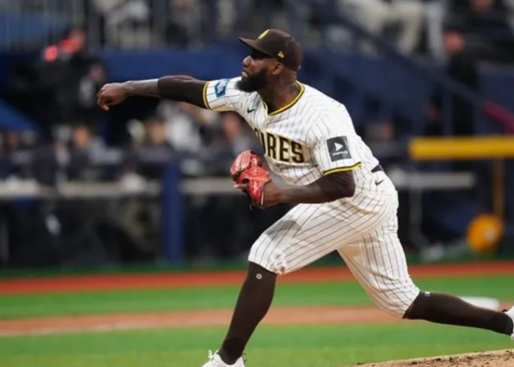 Un total de 5 dominicanos envueltos en los Movimientos de MLB el jueves .