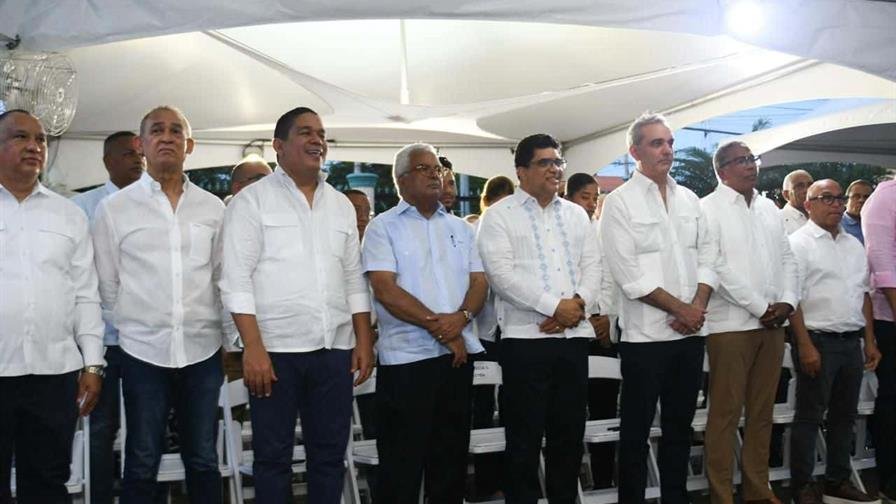 Abinader inaugura 13 nuevos Comedores Económicos en el país Abinader inaugura 13 nuevos Comedores Económicos en el país