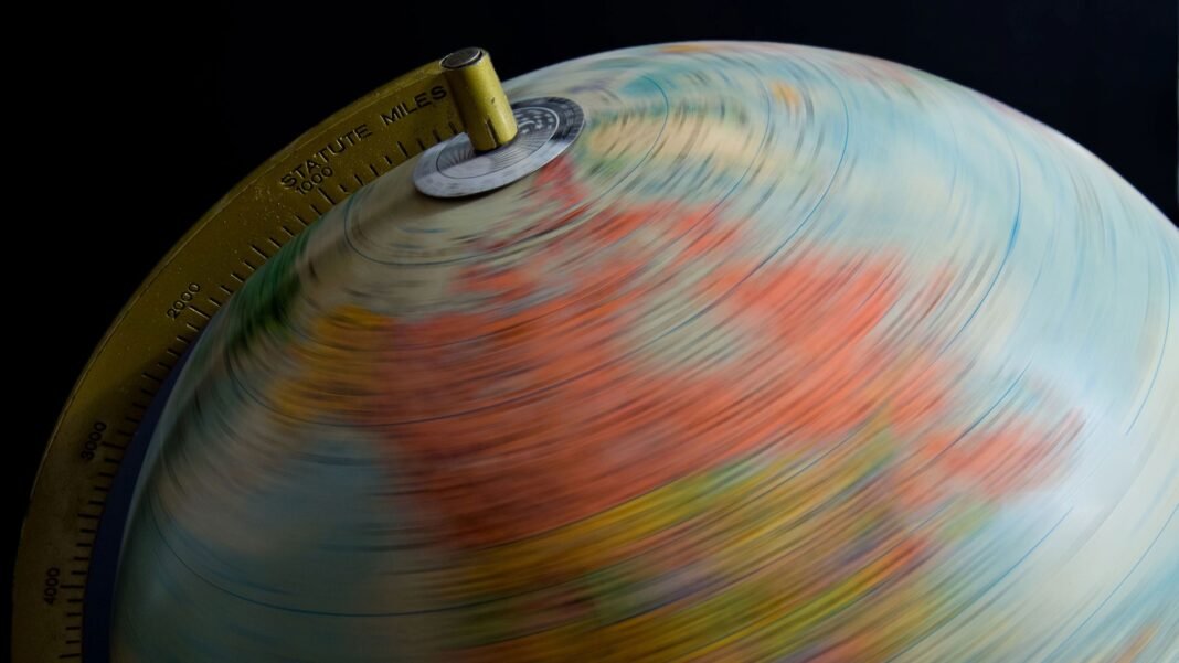 Adiós a los días de 24 horas: científicos desvelan cómo sería la vida en la Tierra con jornadas de solo 2 horas