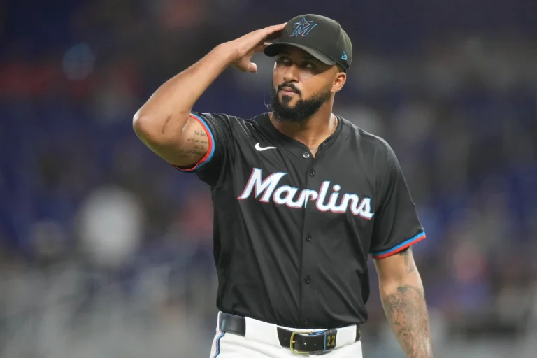 Alcántara silencia a los Mets. Marlins vencen 6-2 a Nueva York. Otros resultados del viernes Alcántara silencia a los Mets. Marlins vencen 6-2 a Nueva York. Otros resultados del viernes