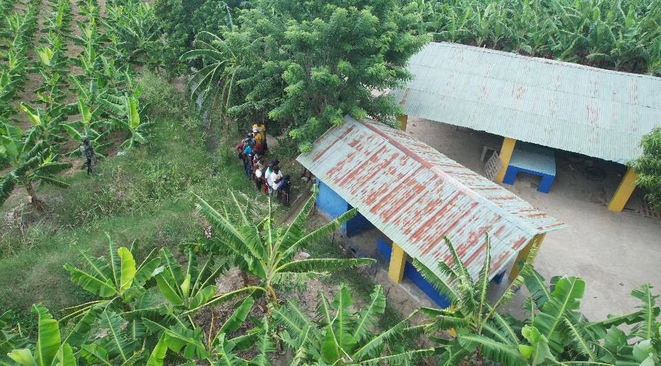 Capturan indocumentados ocultos en plantaciones de plátanos en Mao