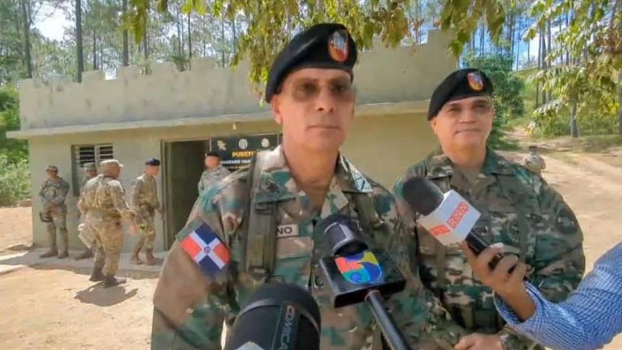Comandante del Ejército supervisa tropas en la frontera; exhorta a dar trato digno a indocumentados
