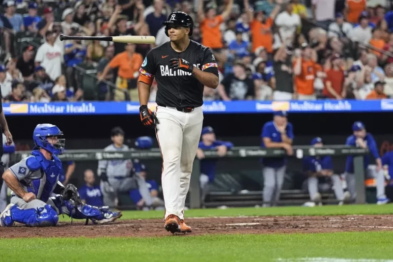 Detalles del contrato de Samuel Basallo por 8 años y 67 millones de dólares con los Orioles