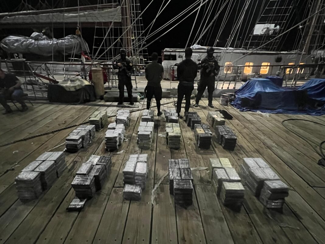 DETERMINAN ES COCAÍNA ALIJO DECOMISADO EN COSTAS BANÍ