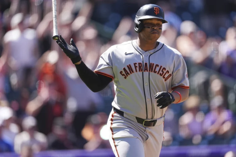 Devers y Adames la sacaron, SF vence Rockies. Marte define para Rojos, Filis cencen Cerveceros