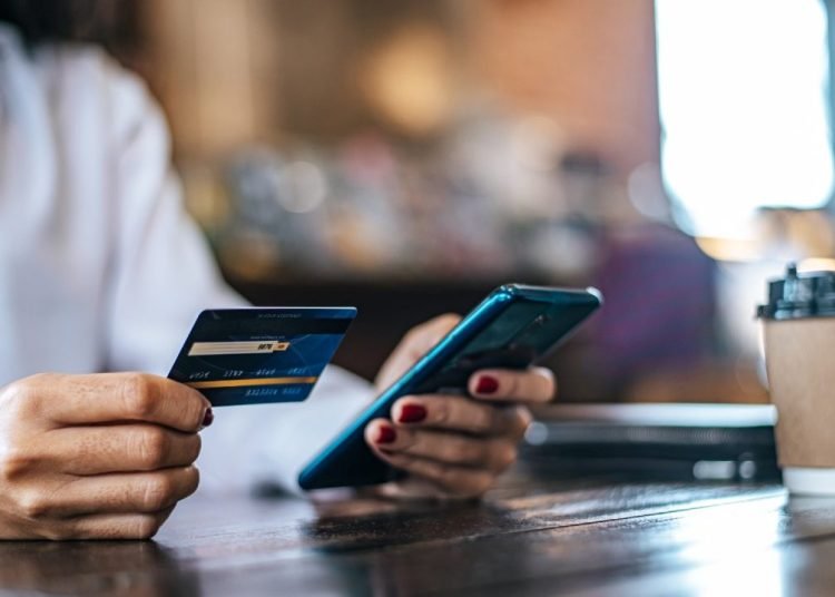 Digitalización expande a industria de pagos electrónicos en América Latina