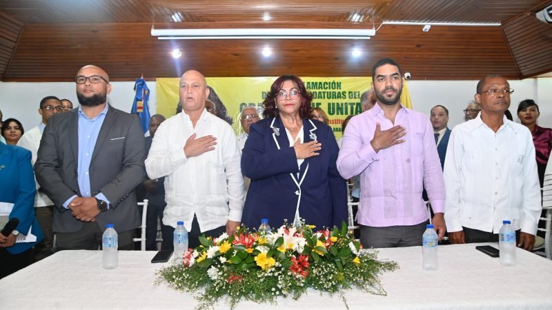Doctora Aquino lanza candidatura al CMD mostrando fortaleza de sus estructuras Doctora Aquino lanza candidatura al CMD mostrando fortaleza de sus estructuras
