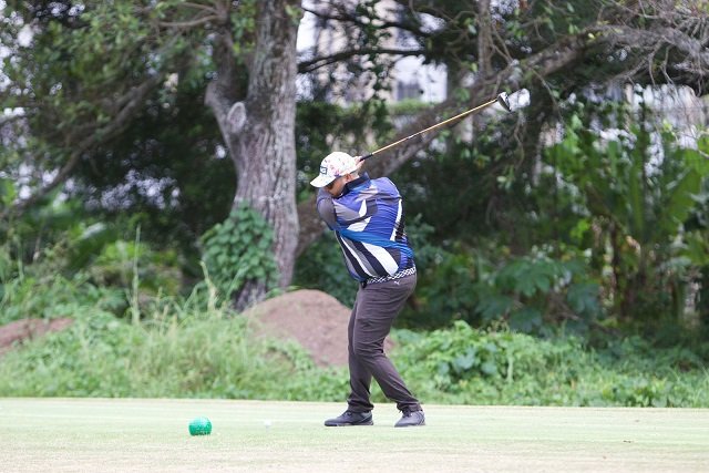 Eduardo Molina encabeza primer día edición 50 Copa Rotativa