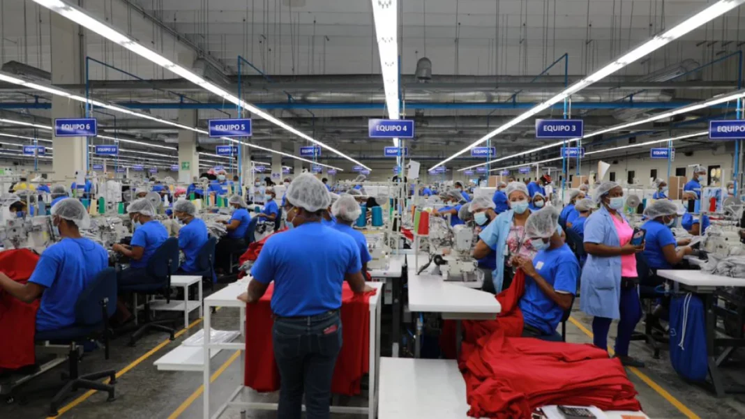 El índice mensual de actividad manufacturera asciende a 55.2 en agosto 2025, según la AIRD El índice mensual de actividad manufacturera asciende a 55.2 en agosto 2025, según la AIRD
