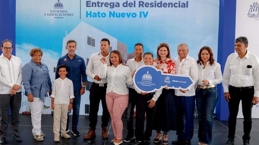 Gobierno beneficia a familias con 600 apartamentos en Hato Nuevo Gobierno beneficia a familias con 600 apartamentos en Hato Nuevo