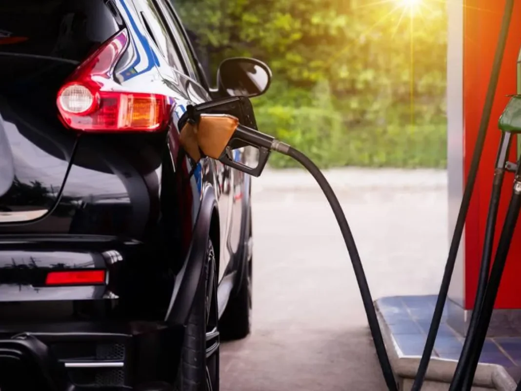Gobierno congela precios de los combustibles Gobierno congela precios de los combustibles