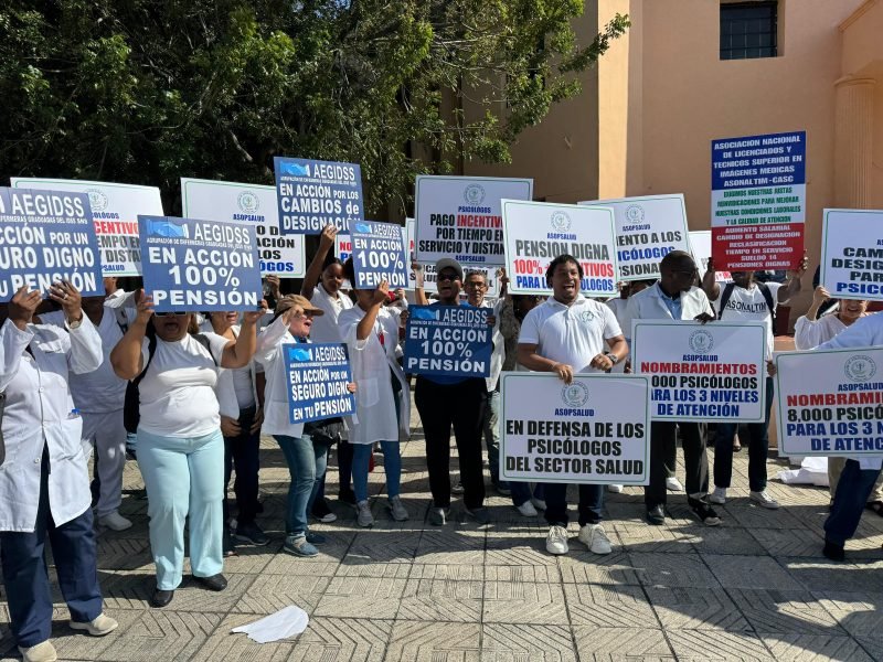 Gremios de salud piden al Gobierno cumplir compromisos pendientes