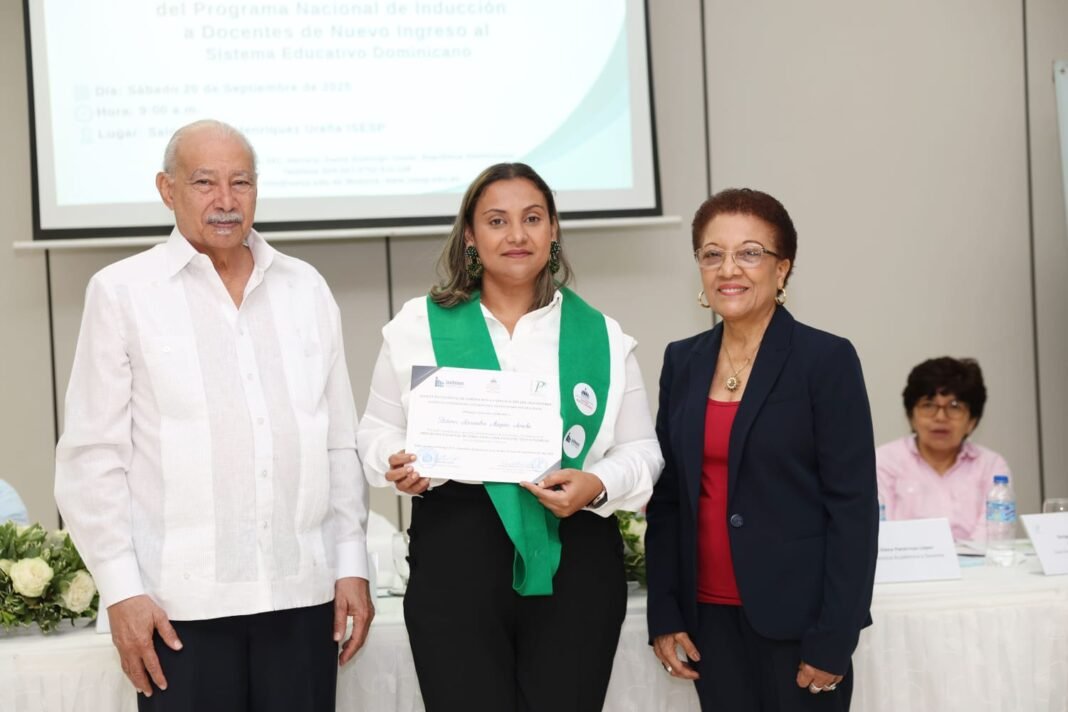 ISESP gradúa a 275 docentes del Programa Nacional de Inducción 2024-2025 ISESP gradúa a 275 docentes del Programa Nacional de Inducción 2024-2025