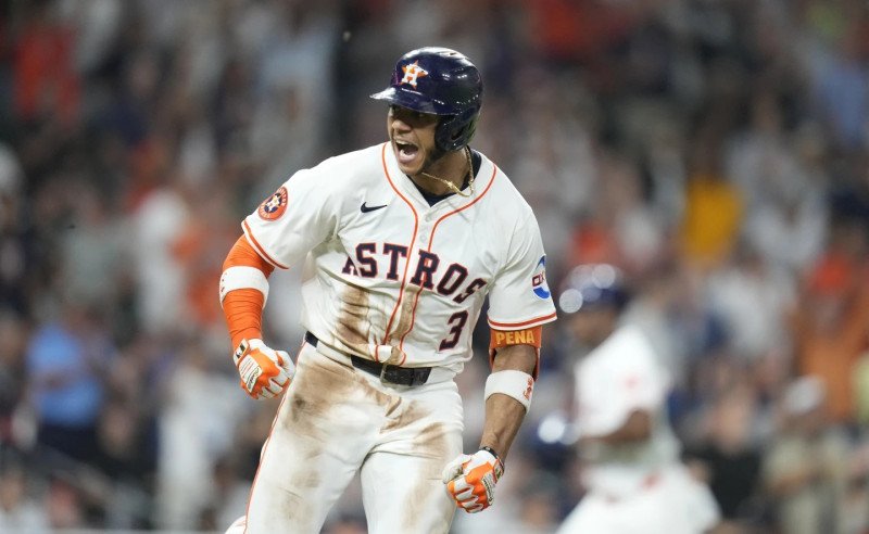Jeremy Peña da hit oportuno y Astros derrotan a los Yankees