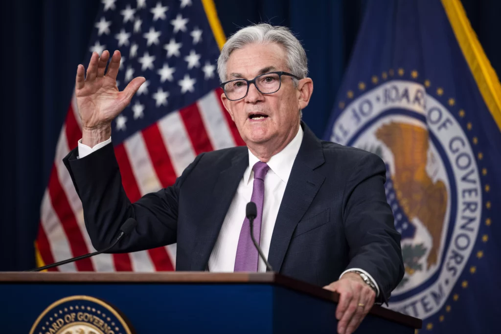 La baja de tasas de la FED abre la puerta a una estabilización del dólar en República Dominicana La baja de tasas de la FED abre la puerta a una estabilización del dólar en República Dominicana