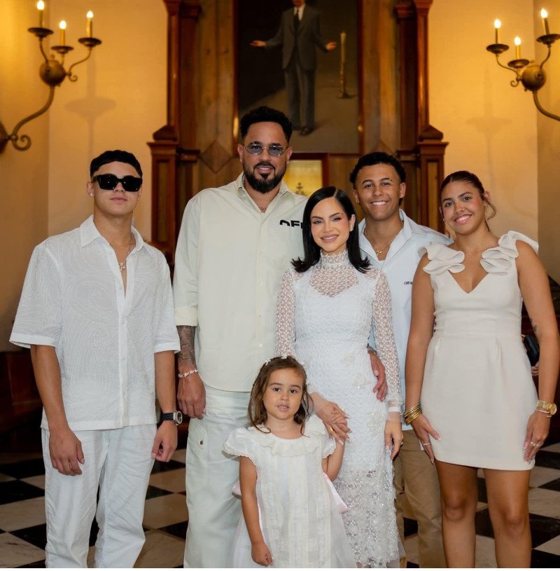 Las familias artísticas que se abren a compartir seres queridos en redes sociales