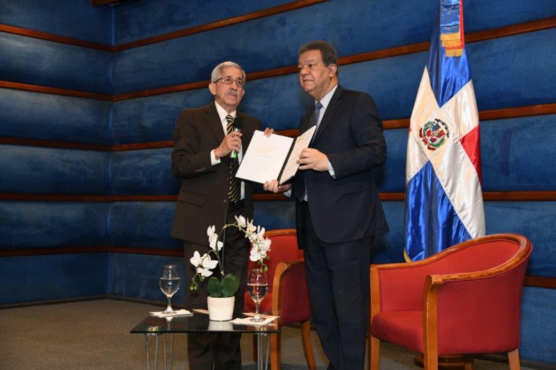 Leonel asegura que tras informe del CES ahora toca implementar las recomendaciones Leonel asegura que tras informe del CES ahora toca implementar las recomendaciones