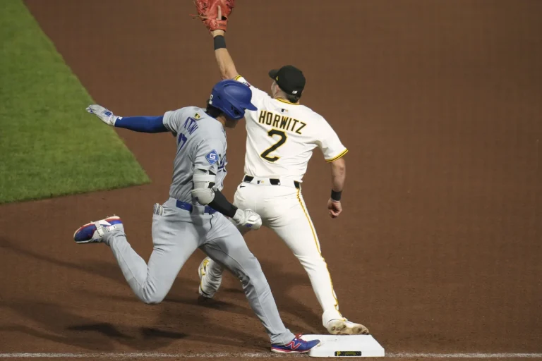 Los Dodgers tropiezan con los Piratas. Los bucaneros ganan por segundo día corrido