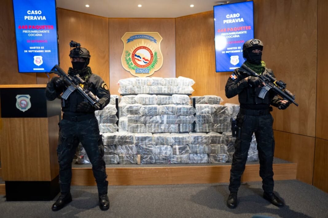 MÁS GOLPES AL NARCOTRÁFICO: EN OPERACIÓN CONJUNTA ATRAPAN CARGAMENTO DE 448 PAQUETES PRESUMIBLEMENTE COCAÍNA