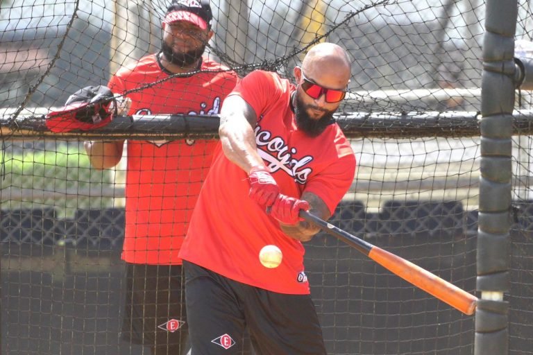 Navarro y Cordero lideran sólido grupo de nuevas integraciones