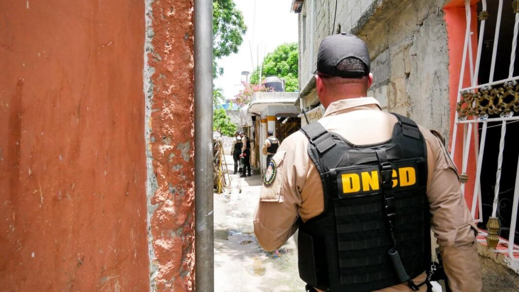 OPERATIVOS EN HAINA: 19 DETENIDOS Y MÁS DE 1, 500 GRAMOS OCUPADOS