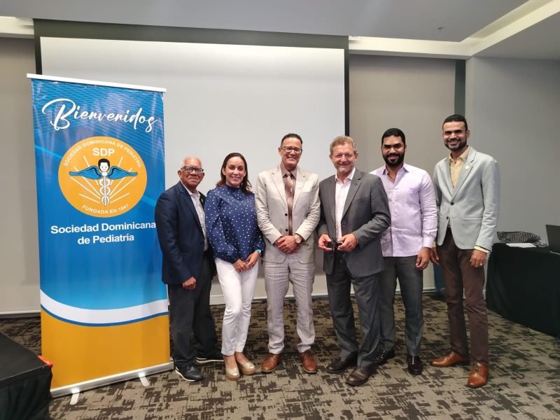 Pediatras se actualizan sobre prevención de infecciones respiratorias en niños