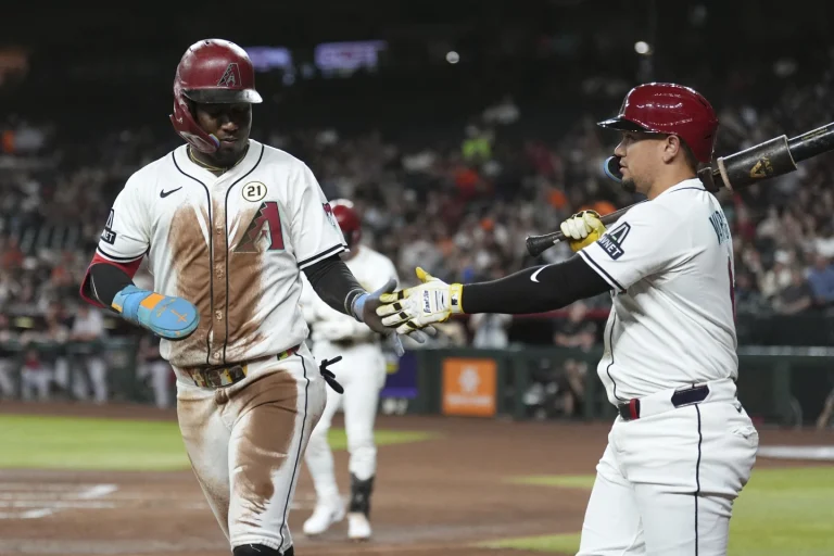 Perdomo y Gallen impulsan a los Diamondbacks en la lucha por el comodín con triunfo 8-1 sobre los Giants