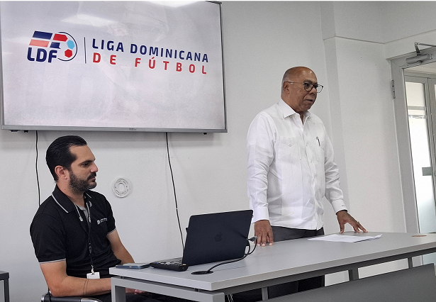 Pica y se Extiende: Buen Seminario de futbol de la LDF y una novedad inesperada