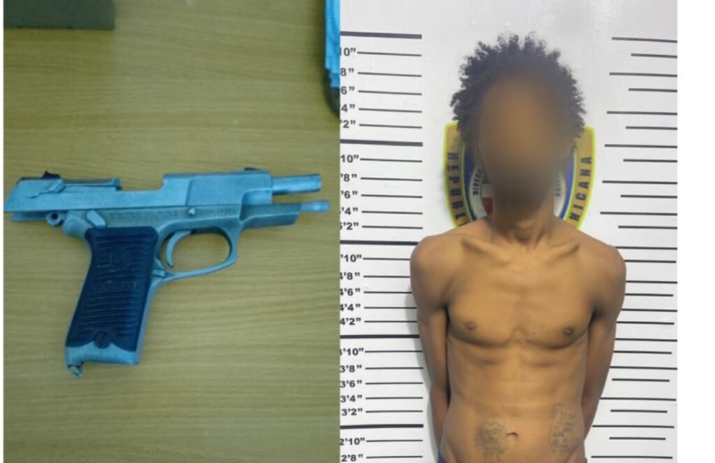 Policía Nacional arresta a “Careta” tras ocuparle pistola robada en accidente de tránsito en Santiago Policía Nacional arresta a “Careta” tras ocuparle pistola robada en accidente de tránsito en Santiago