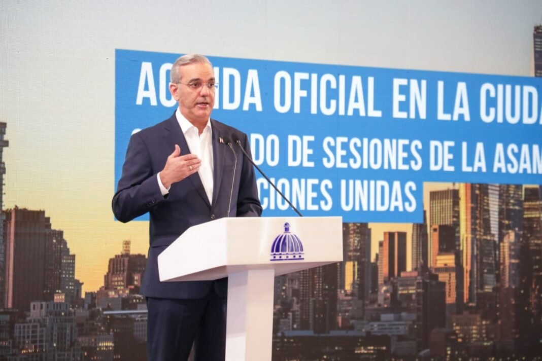 Presidente sale a NY, agotará agenda bilateral y habla próximo miércoles en la ONU Presidente sale a NY, agotará agenda bilateral y habla próximo miércoles en la ONU