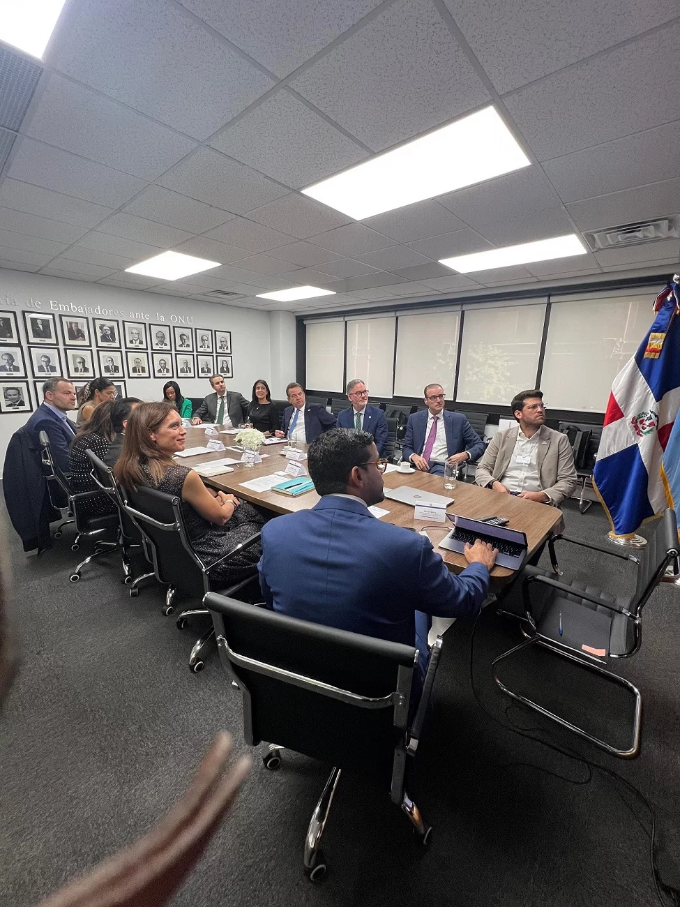 RD lanza su Hoja de Ruta para reducir la contaminación por plástico y avanzar hacia la economía circular RD lanza su Hoja de Ruta para reducir la contaminación por plástico y avanzar hacia la economía circular