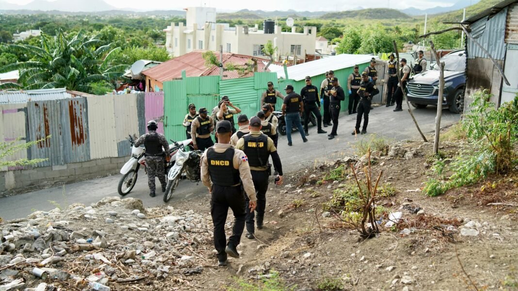 Refuerzan lucha contra microtráfico en Peravia y San Cristóbal Refuerzan lucha contra microtráfico en Peravia y San Cristóbal