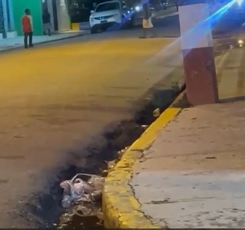 Riñas de niños haitianos armados con cuchillos generan temor en Dajabón Riñas de niños haitianos armados con cuchillos generan temor en Dajabón