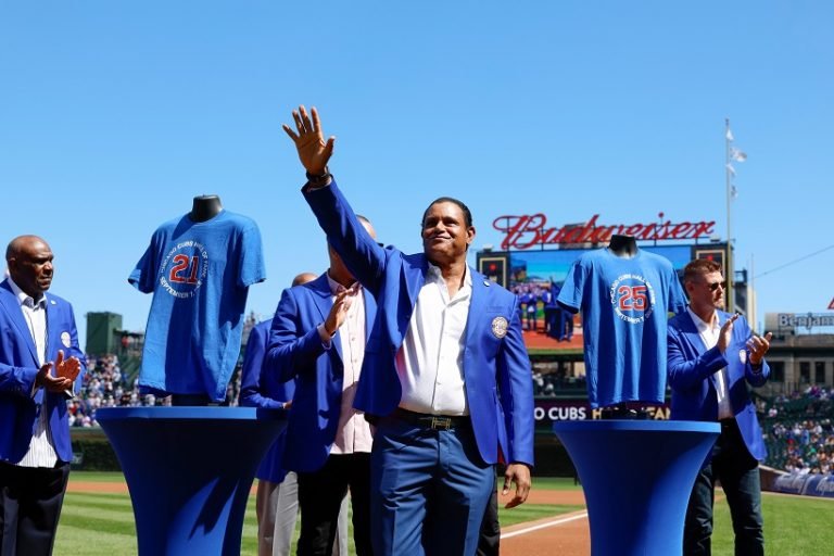 Sammy Sosa exaltado al Salón de la Fama de los Cachorros