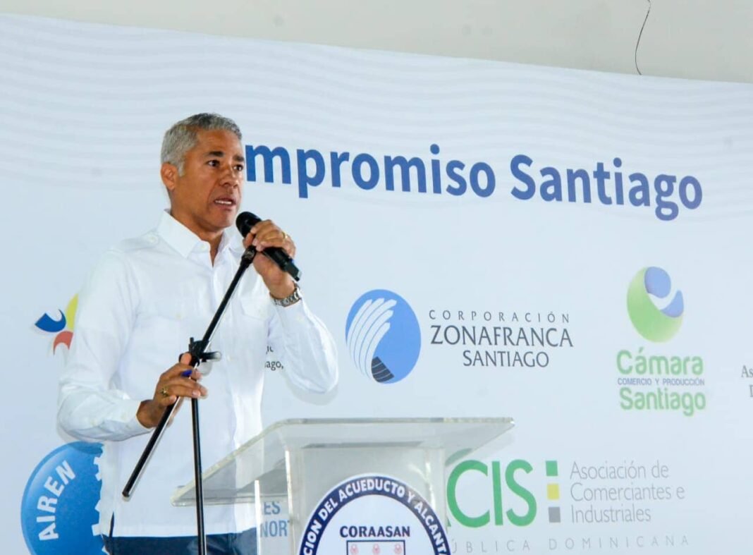 Se inicia construcción de nuevos colectores de aguas residuales en Santiago