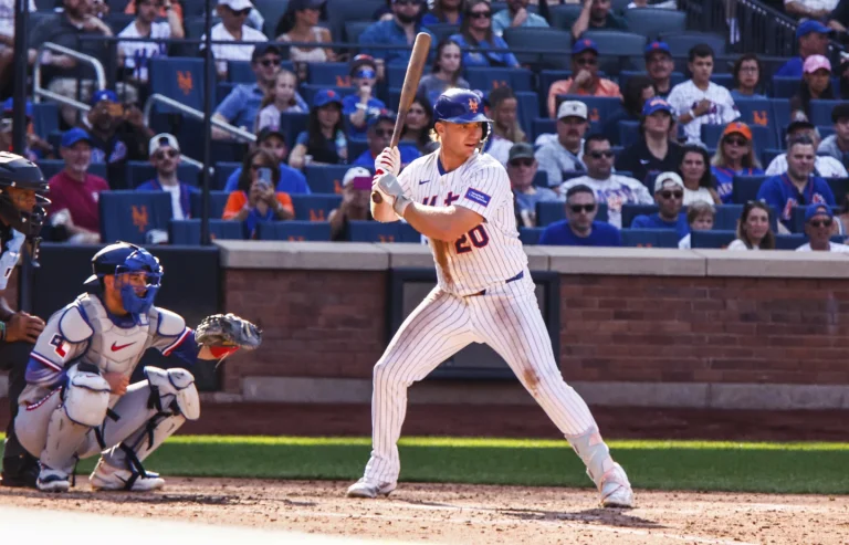 Siguiendo los equipos de New York: ets ganaron, Yankees perdieron ante Boston Siguiendo los equipos de New York: ets ganaron, Yankees perdieron ante Boston