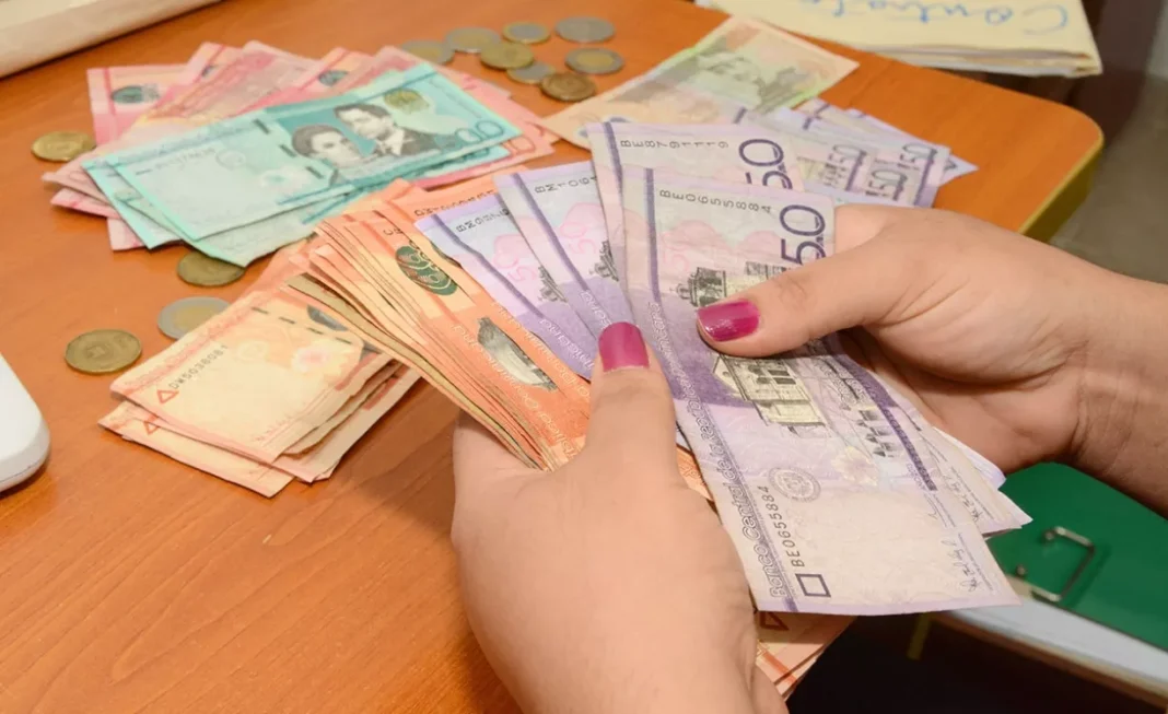 Sistema financiero dominicano crece, pero muestra señales de estrés ante desaceleración económica Sistema financiero dominicano crece, pero muestra señales de estrés ante desaceleración económica